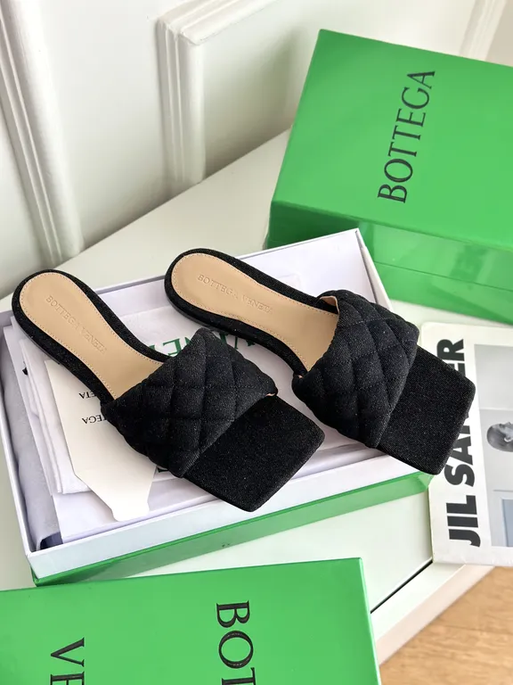 Bottega Veneta Shoe 